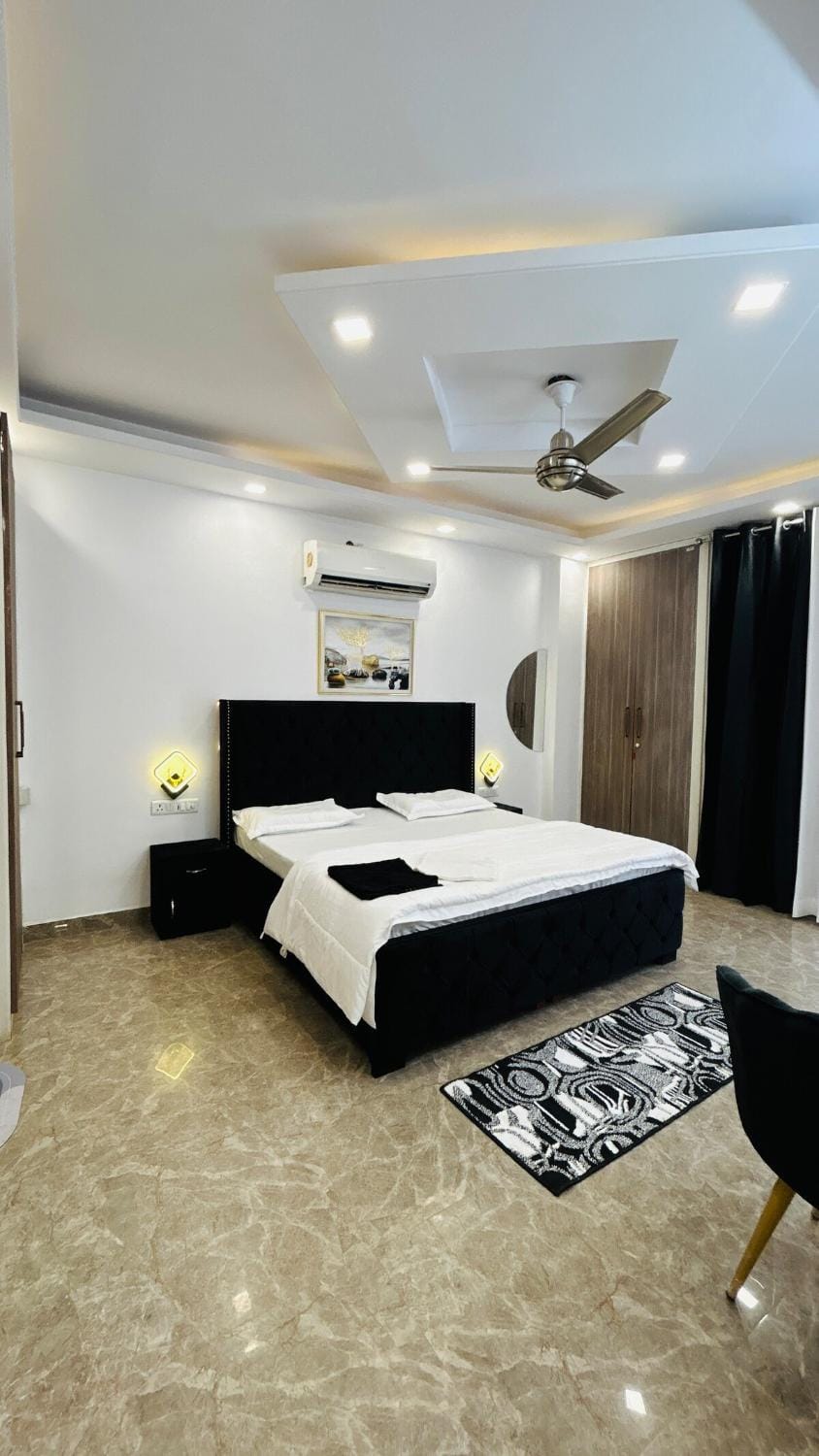Luxurious House in Dwarka near Airport Apartment in New Delhi