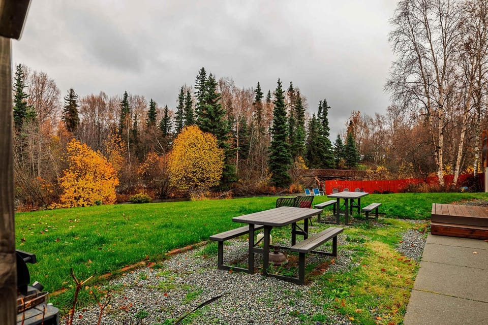 On the Creek Anchorage 2BR Hideaway Condo Apartment in Anchorage