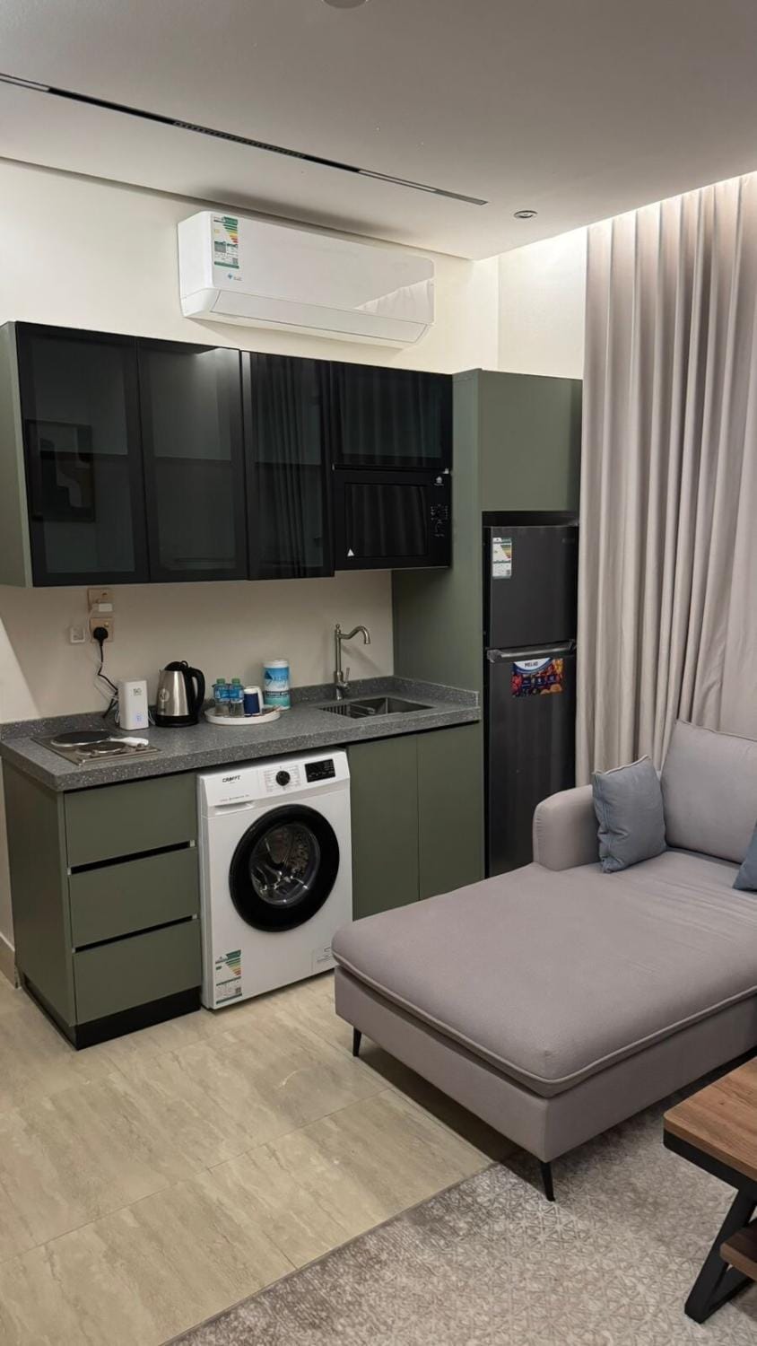 شقة بموقع مميز بقلب الخبر Apartment in Al Khobar