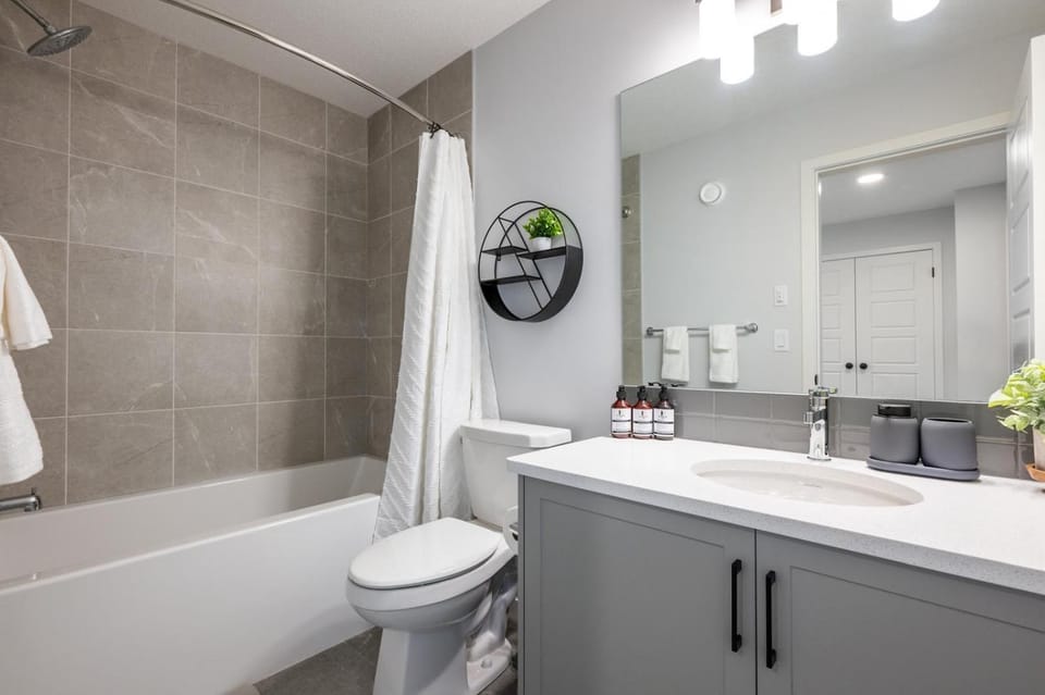 Bathroom, Bath