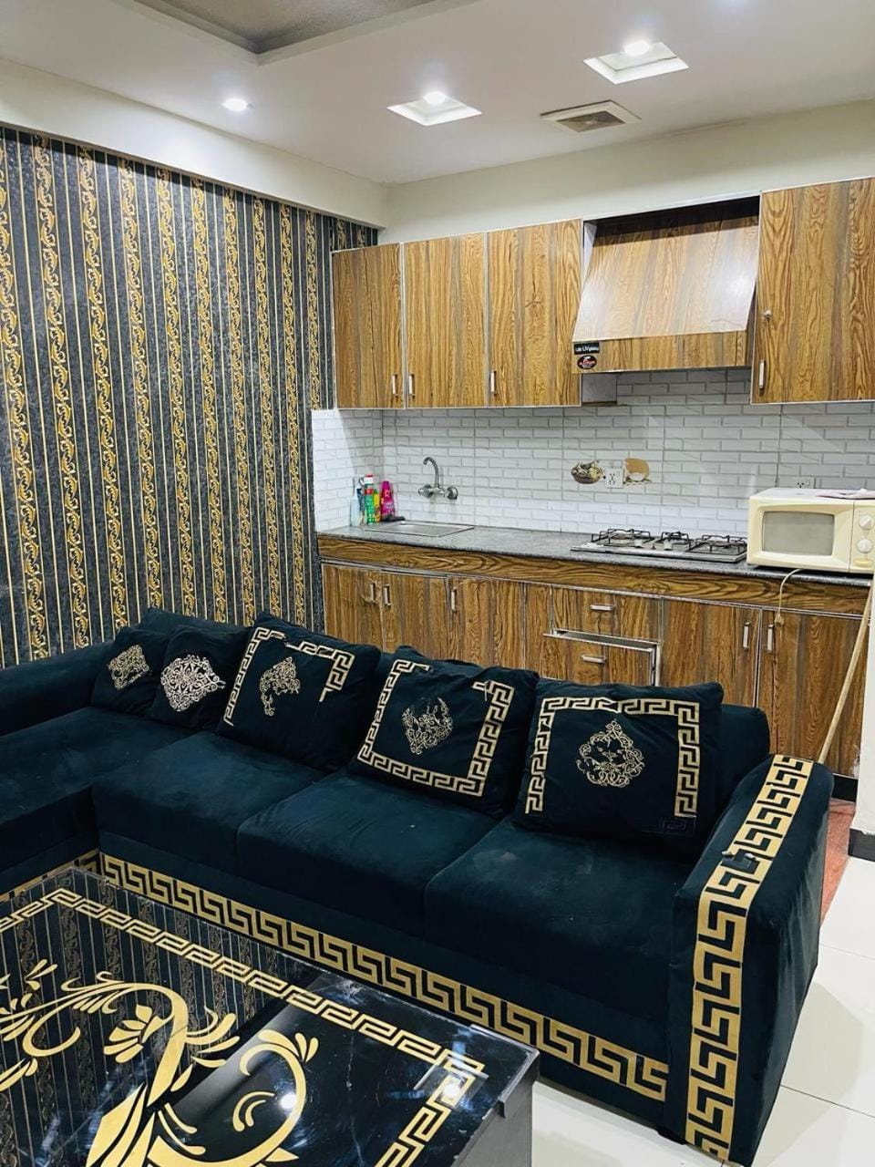 Furnished Apartment for Per Day Stay Apartment in Lahore