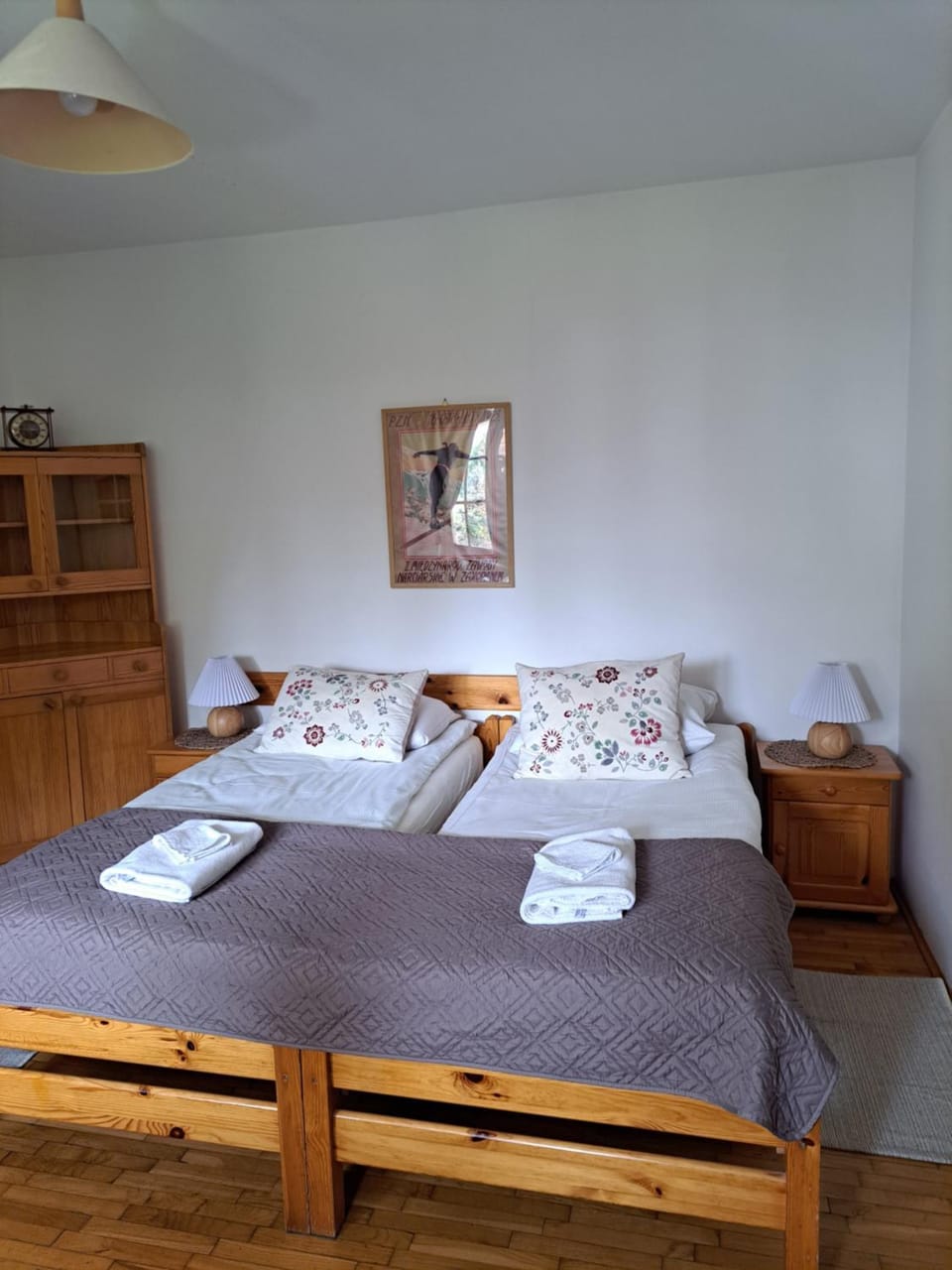 Property building, Bed, Bathroom, Bedroom, storage, stove, towels, wardrobe