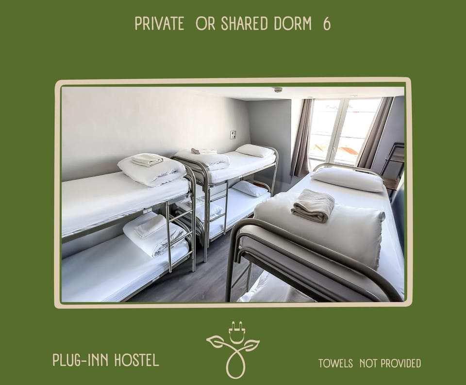 Shower, Bathroom, Bedroom, Communal kitchen, Breakfast, bunk bed, Bath, towels