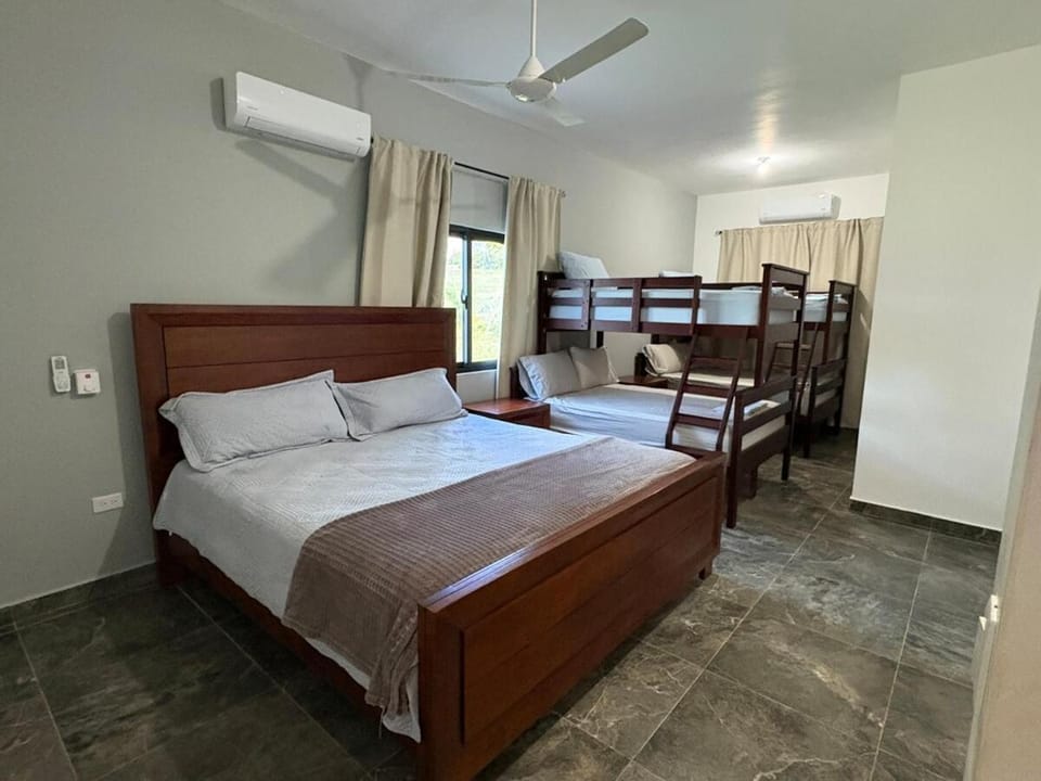 Bed, Photo of the whole room, Bedroom, bunk bed, air conditioner