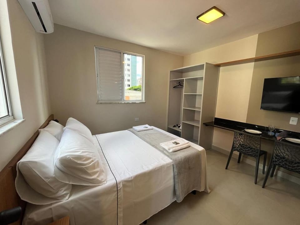 BH Suites 06-402 - Apt 1q South Zone BH - 10 min from Savassi Apartment in Belo Horizonte
