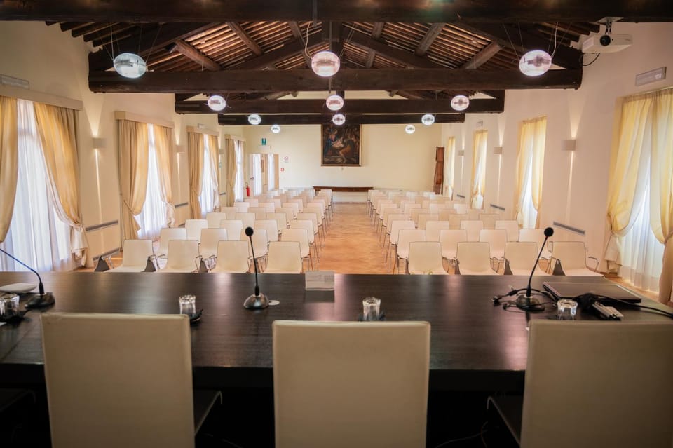 Meeting/conference room