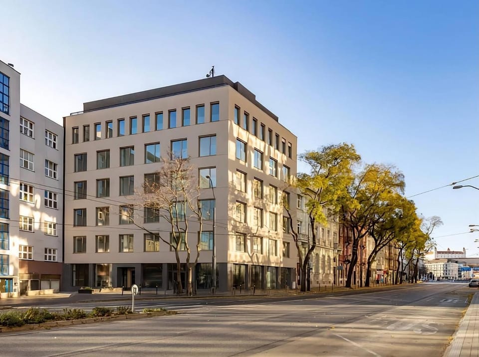 Property building, Day, Street view, Location