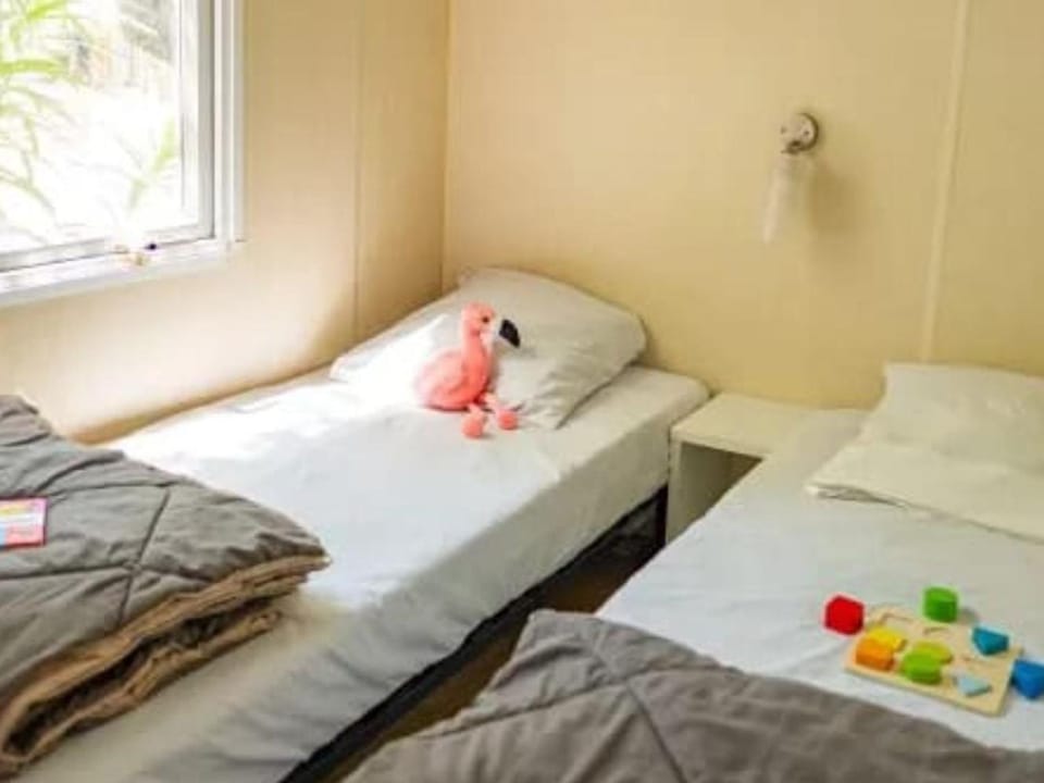 Mobil-home avec climatisation - 6 pers. - API-1-52-2767 Campground/ 
RV Resort in Occitanie