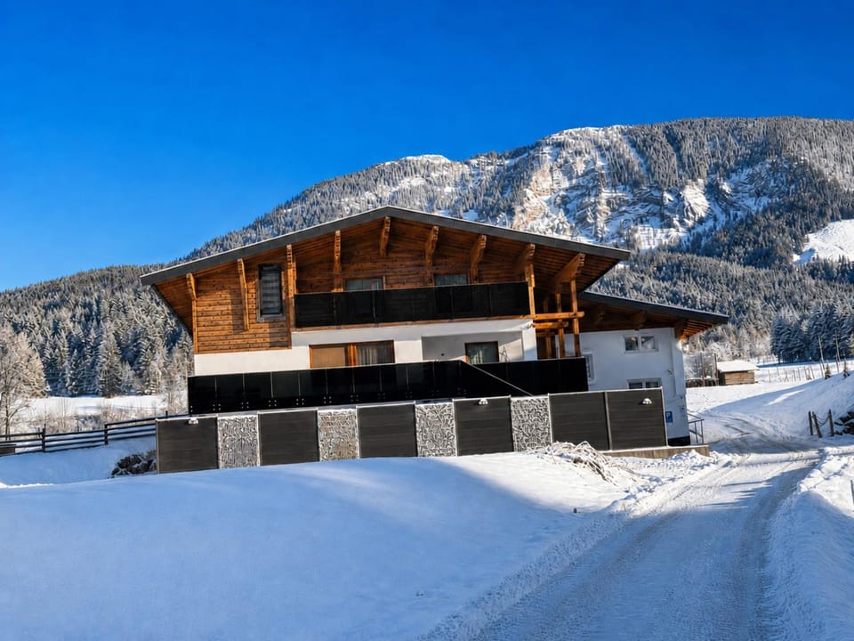 Property building, Day, Natural landscape, Winter, Mountain view