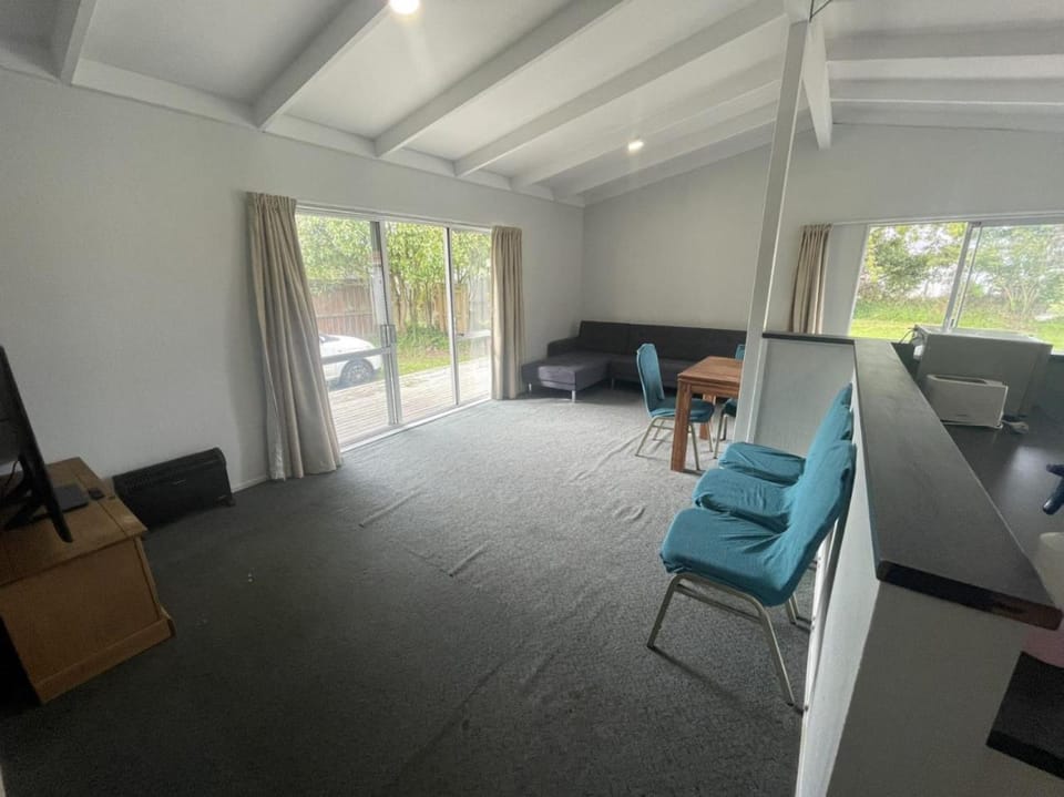 3-Bedroom House, unit A House in Rotorua