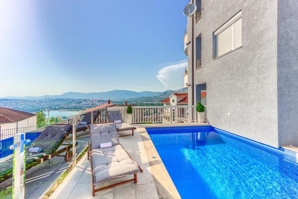 Pool view, Swimming pool, Swimming pool