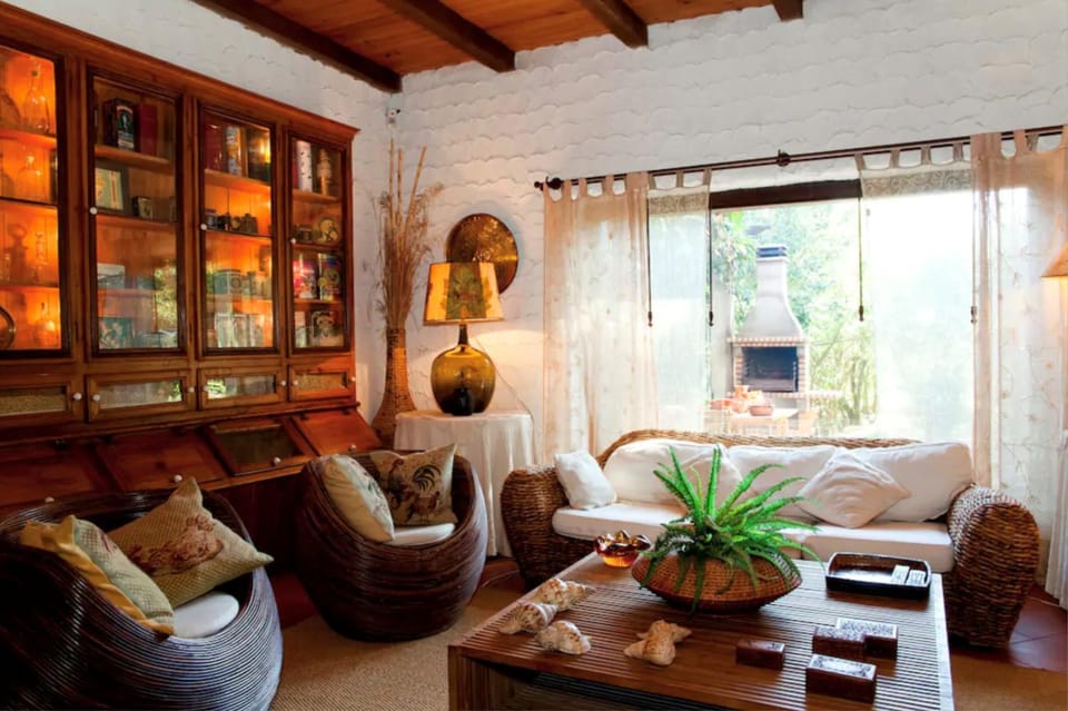 BBQ facilities, Living room