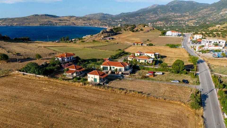 Iris apartment 1 House in Decentralized Administration of the Aegean