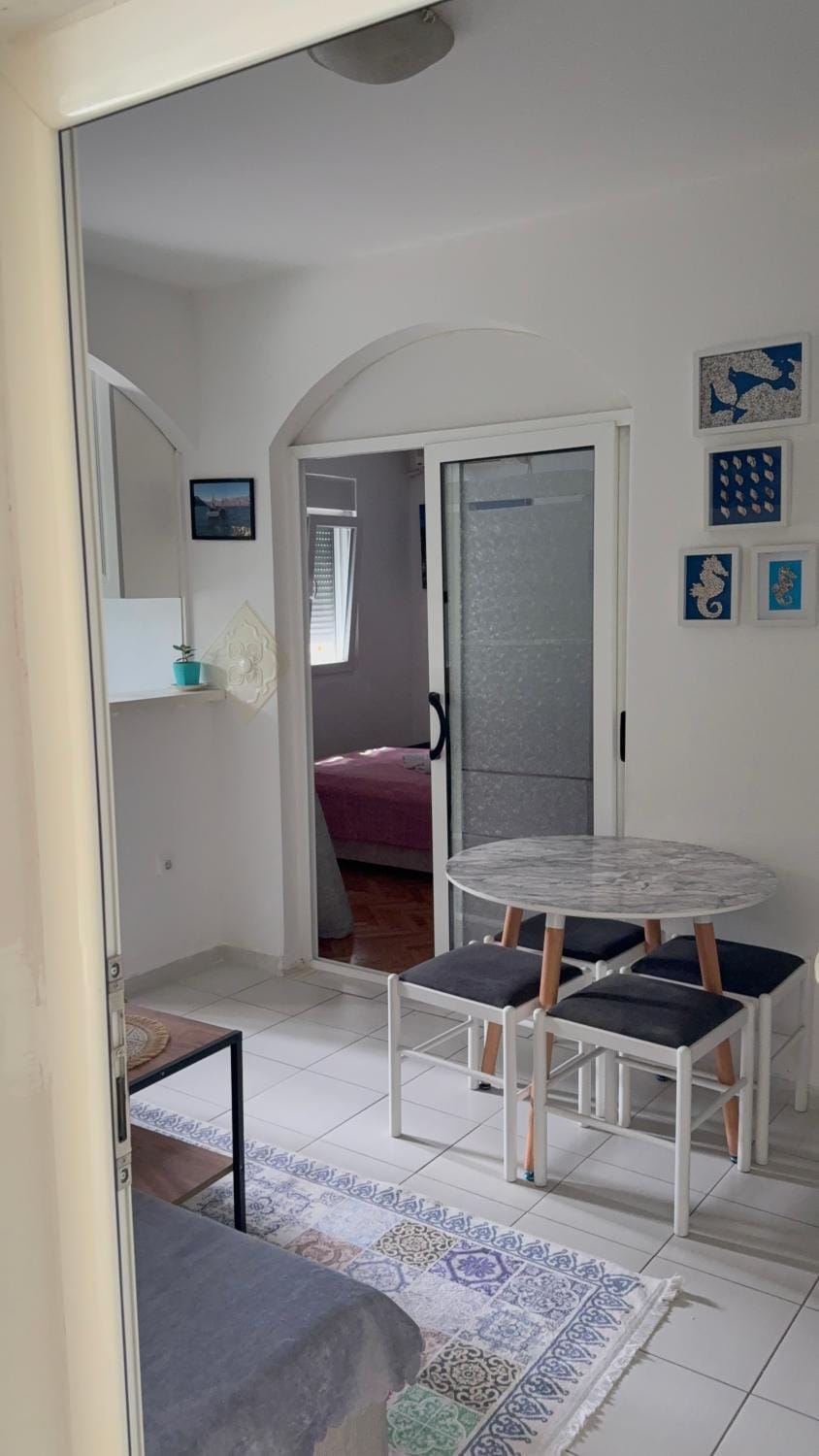 Apartman Dunjićeva Apartment in Dobrota