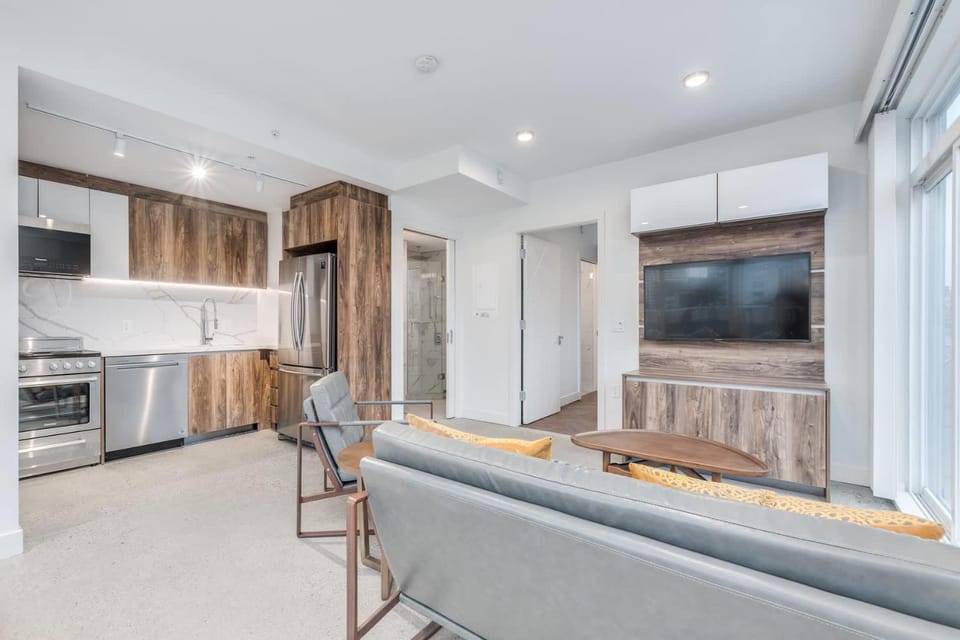Modern 1BR2BA in Walkable Location Apartment in Vancouver