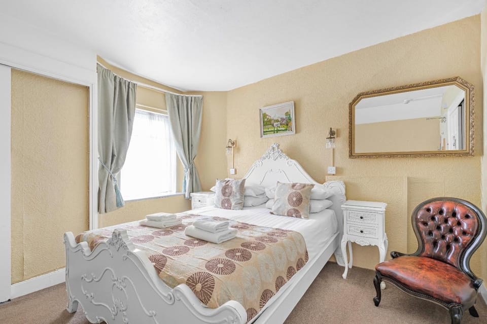 Summerlands Guest House Bed and Breakfast in Torquay