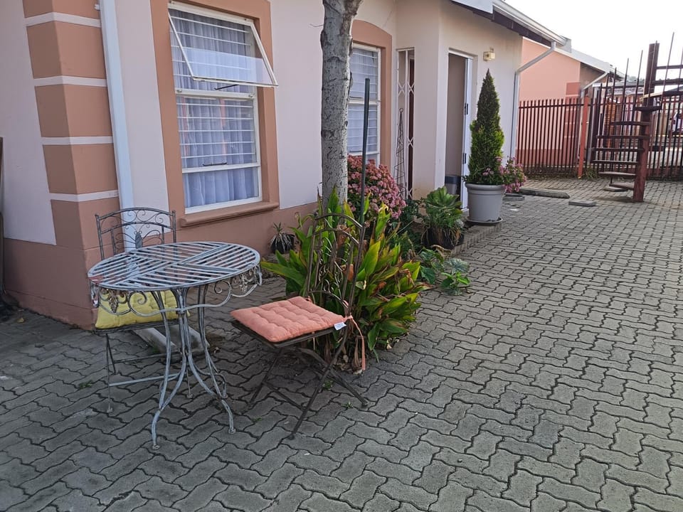 Dimela Cottage Guesthouse Bed and Breakfast in South Africa