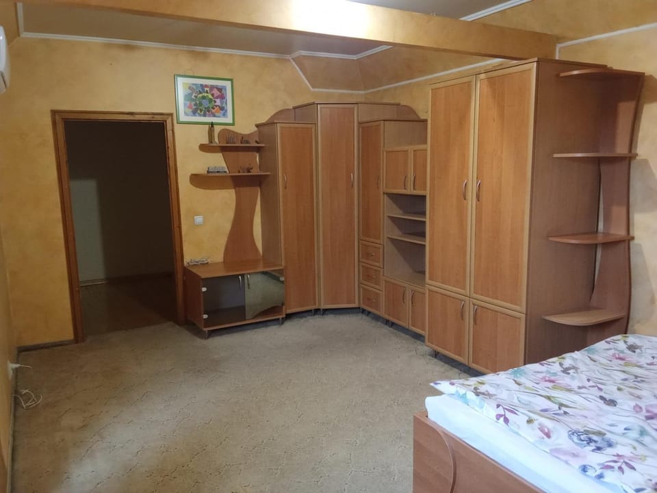 DOBA - Центр 3 кім 10 місць З двома Кондиціонерами ! Apartment in Hungary