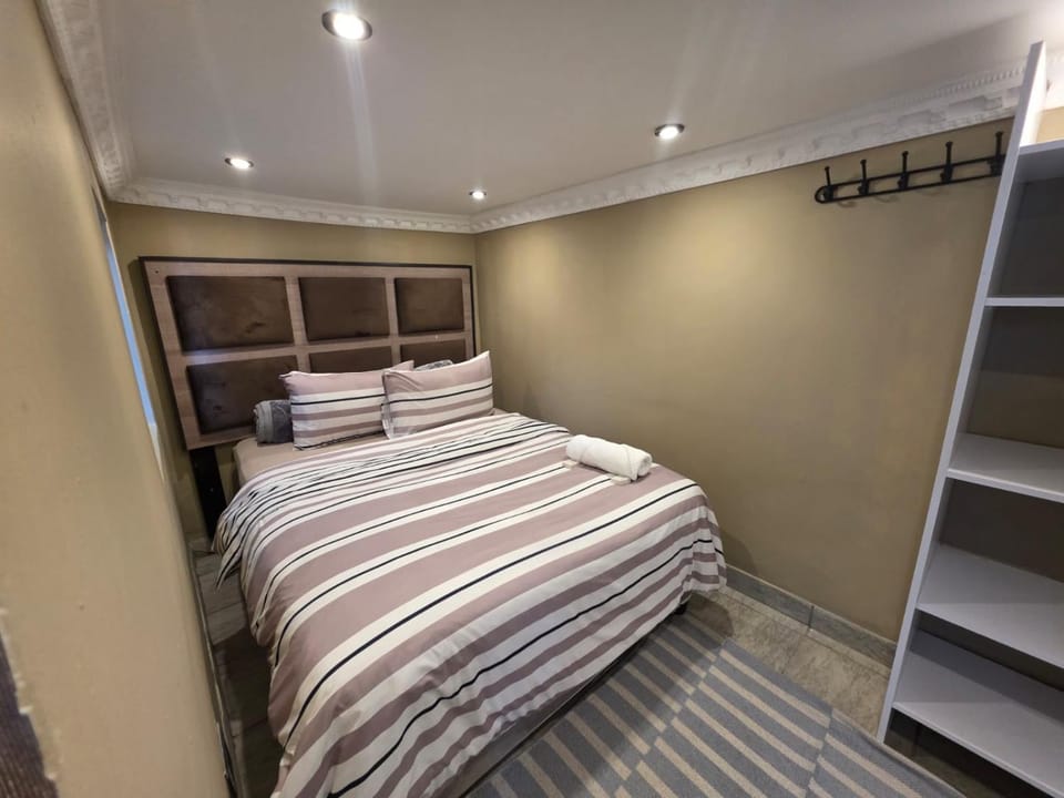 Arcon 7 on Bayne Apartment in Johannesburg