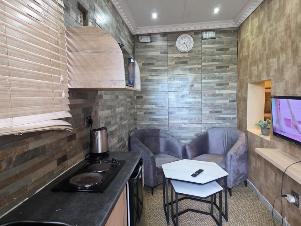Arcon 7 on Bayne Apartment in Johannesburg