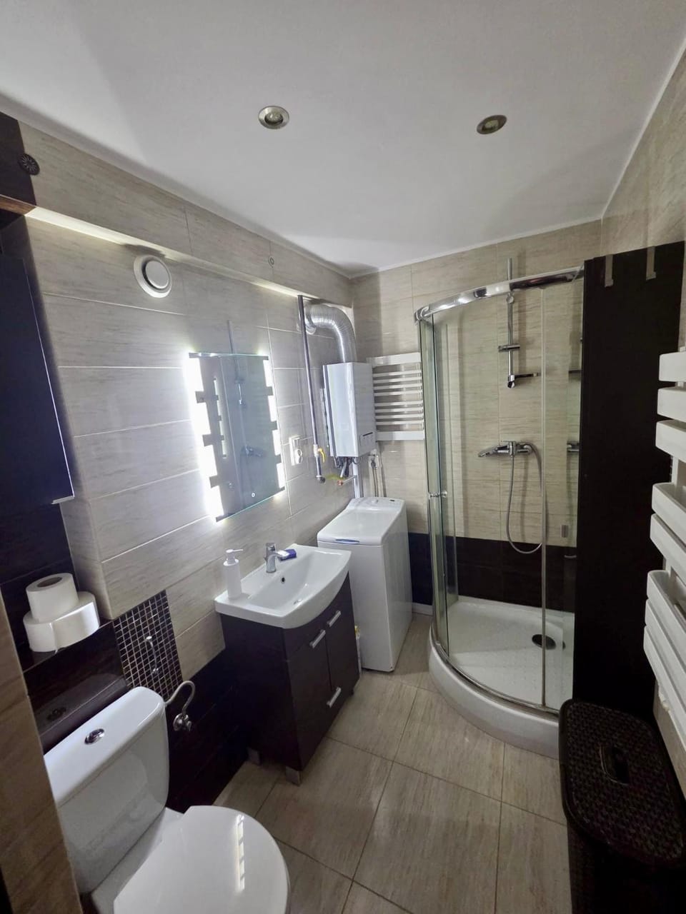 Apartament 4-pokojowy Klimatyzacja nr 2 Apartment in Masovian Voivodeship