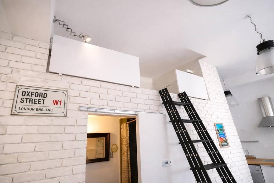 Світла квартира з 5 спальними місцями, за 7хв до всіх пляжів Круазет Apartment in Cannes