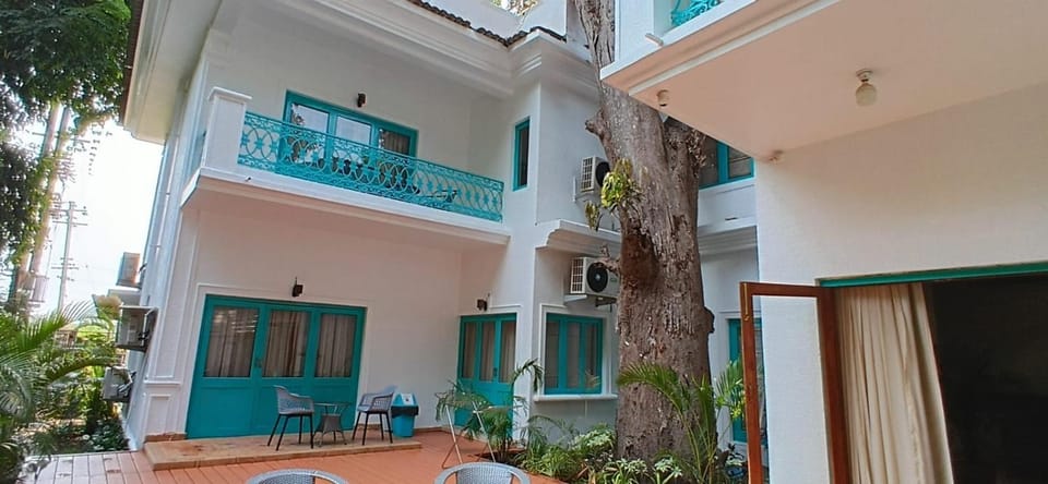 4 and falf BHK villa with huge pool Villa in Goa, India