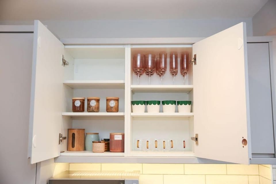 Hartfield Cottage near to Woburn Village Apartment in Aylesbury Vale