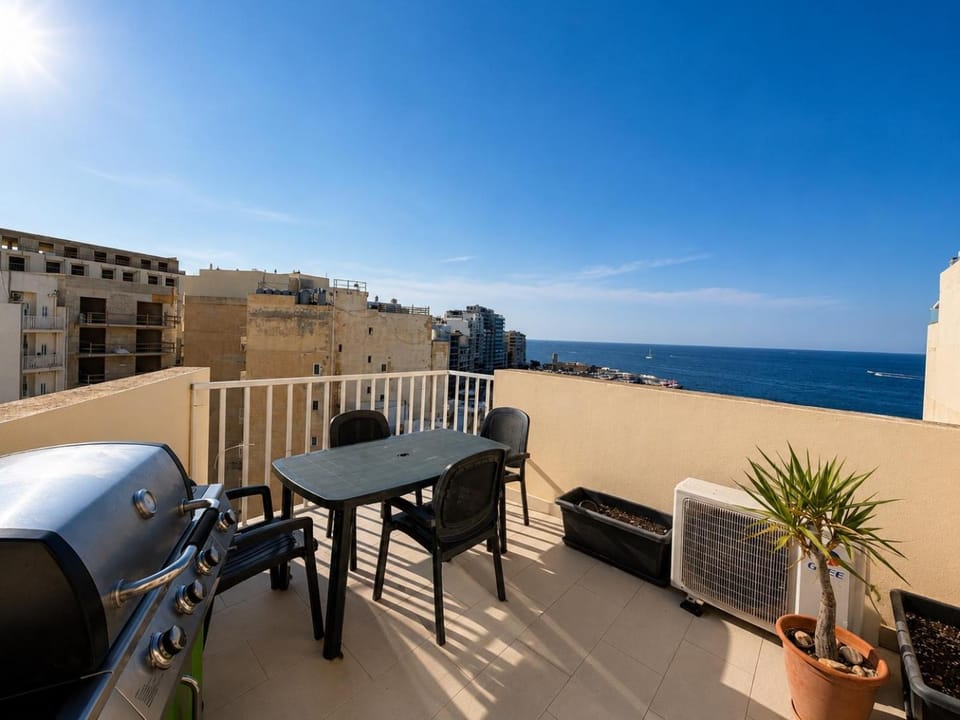Property building, Day, Natural landscape, BBQ facilities, BBQ facilities, View (from property/room), Balcony/Terrace, Seating area, Dining area, Beach, Evening entertainment, Sea view