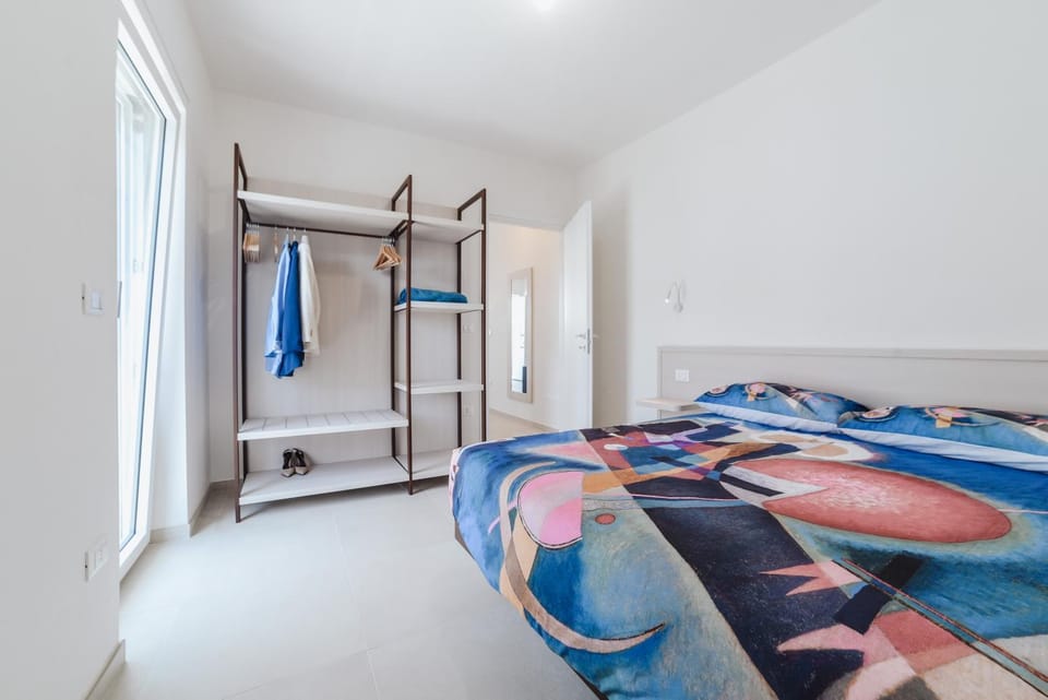 Bed, Bedroom, wardrobe