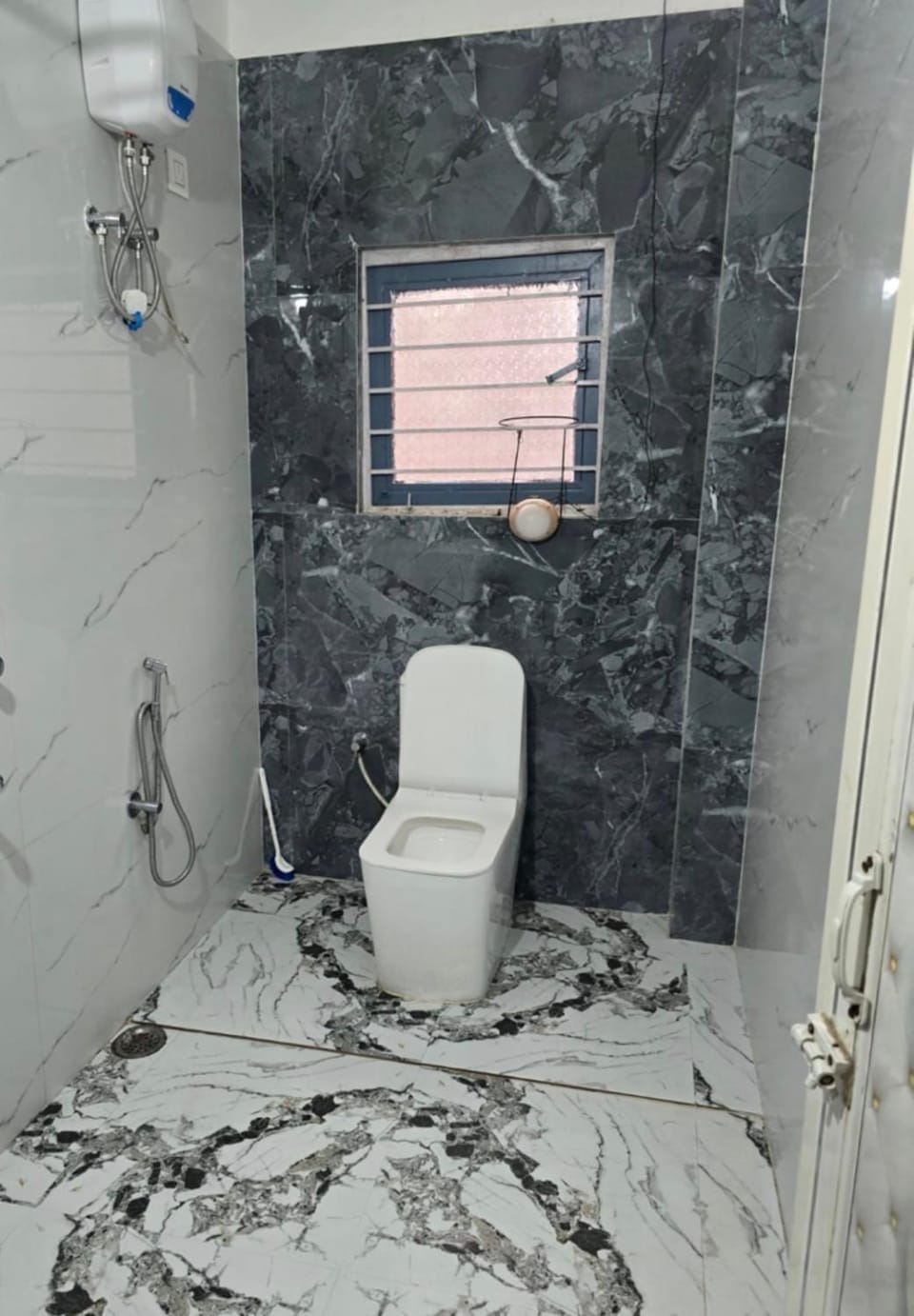 SS Hostel Vacation rental in West Bengal