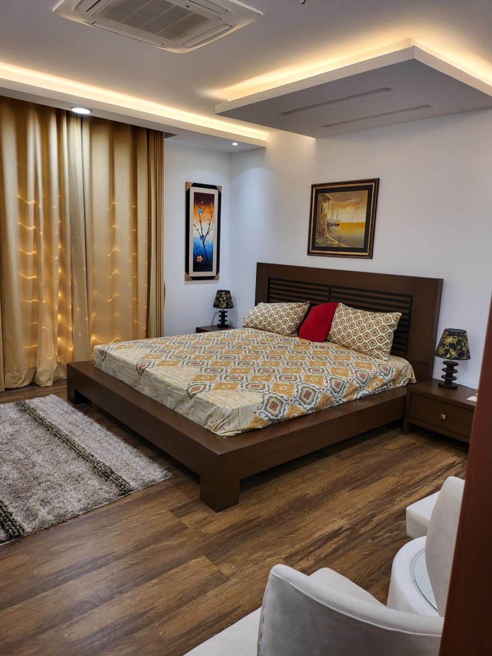 Goldcrest Apartment in Lahore