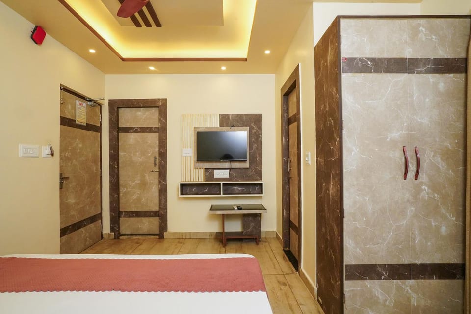 Bed, Bedroom, air conditioner