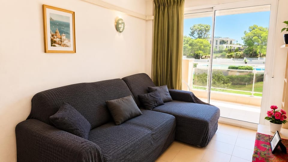 Salou Beach Apartment with private Pool Apartment in Salou