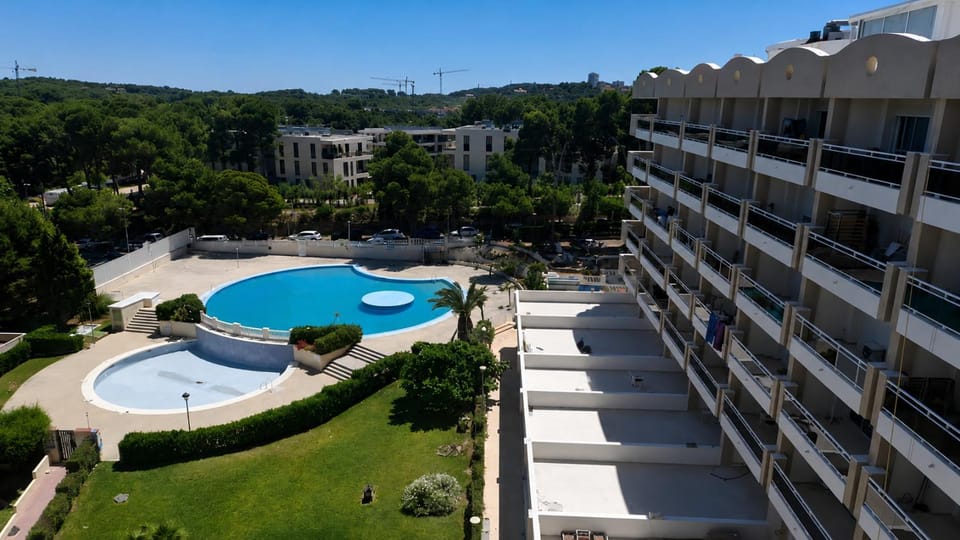 Salou Beach Apartment with private Pool Apartment in Salou