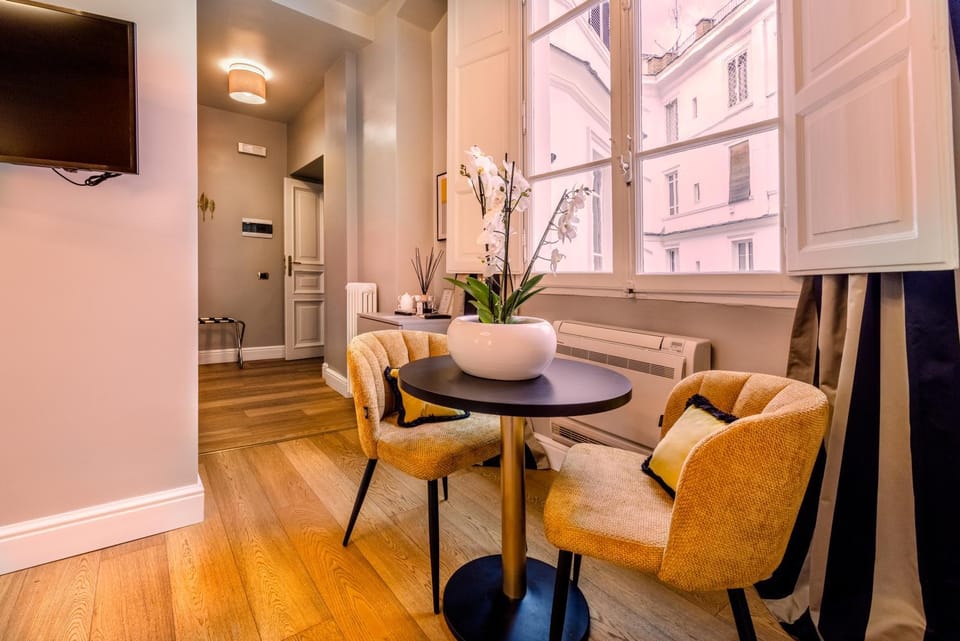 Living room, Seating area, furniture