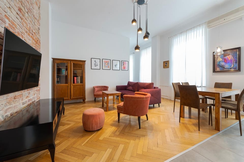 Wilcza street Beautiful apartment Super central Apartment in Warsaw