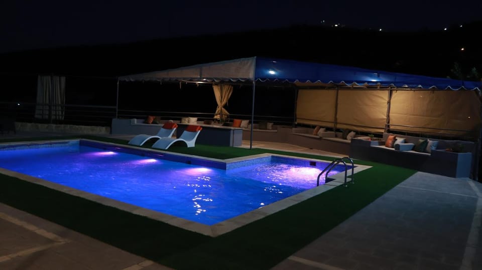 Night, Swimming pool