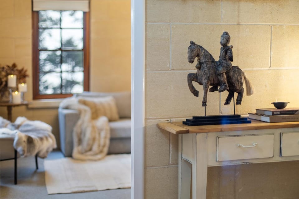 Living room, Decorative detail