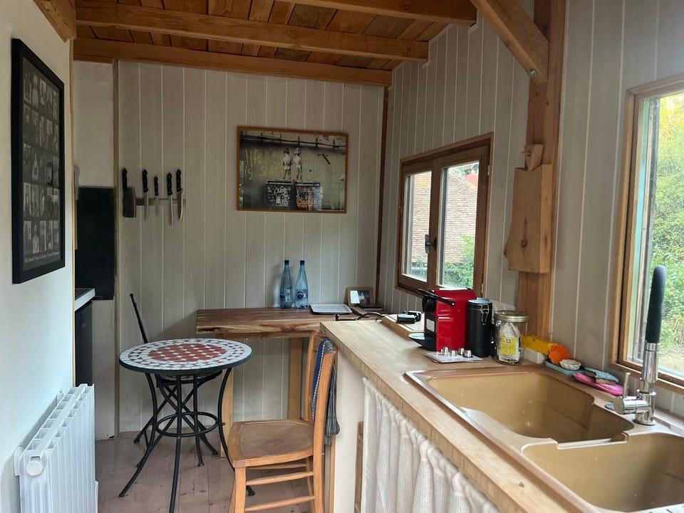 Cabane dans un chêne tricentenaire Country House in Nouvelle-Aquitaine