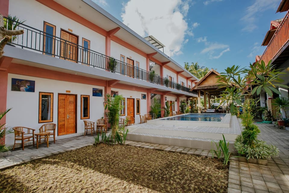 Property building, Garden view, Swimming pool
