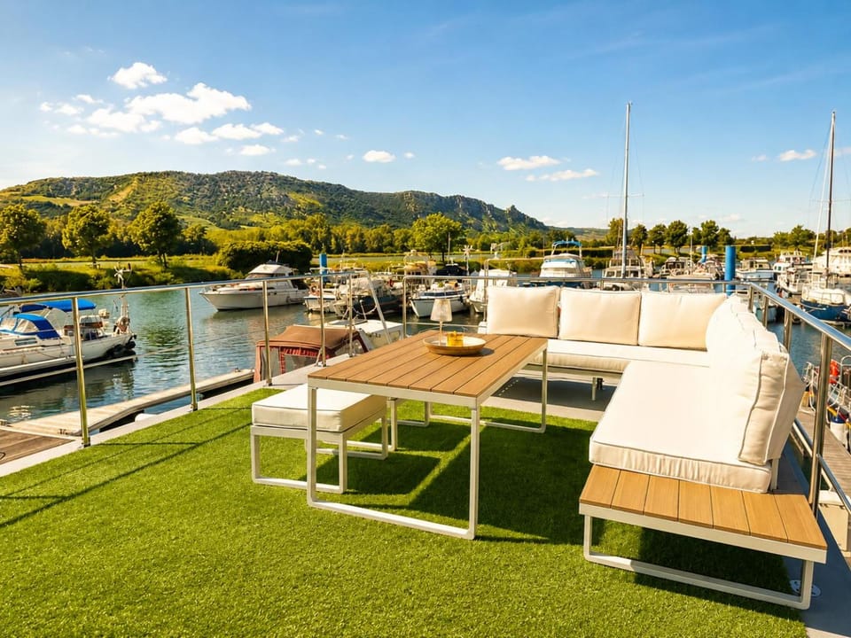 Patio, Patio, Balcony/Terrace, Balcony/Terrace