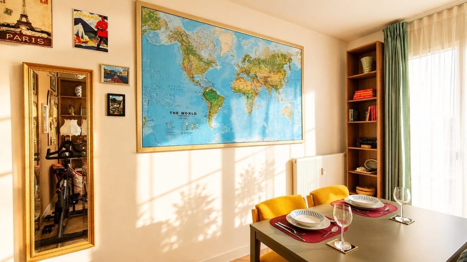 Le Nid des Explorateurs • Parking • Amboise centre Apartment in Amboise