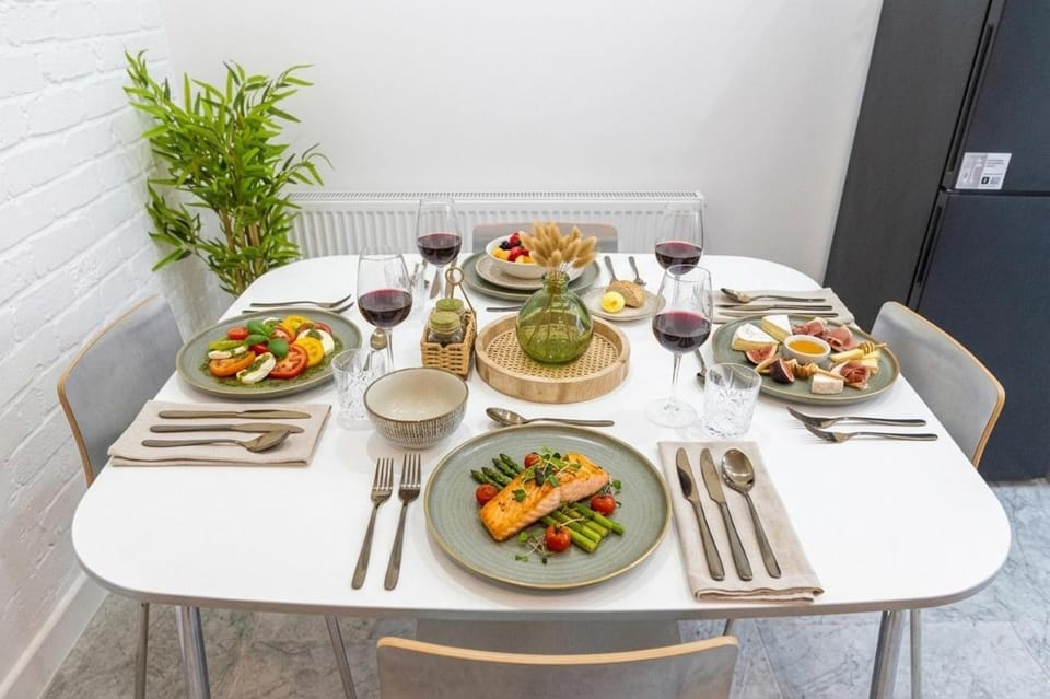 Great for Contractors & Professionals Apartment in Birmingham