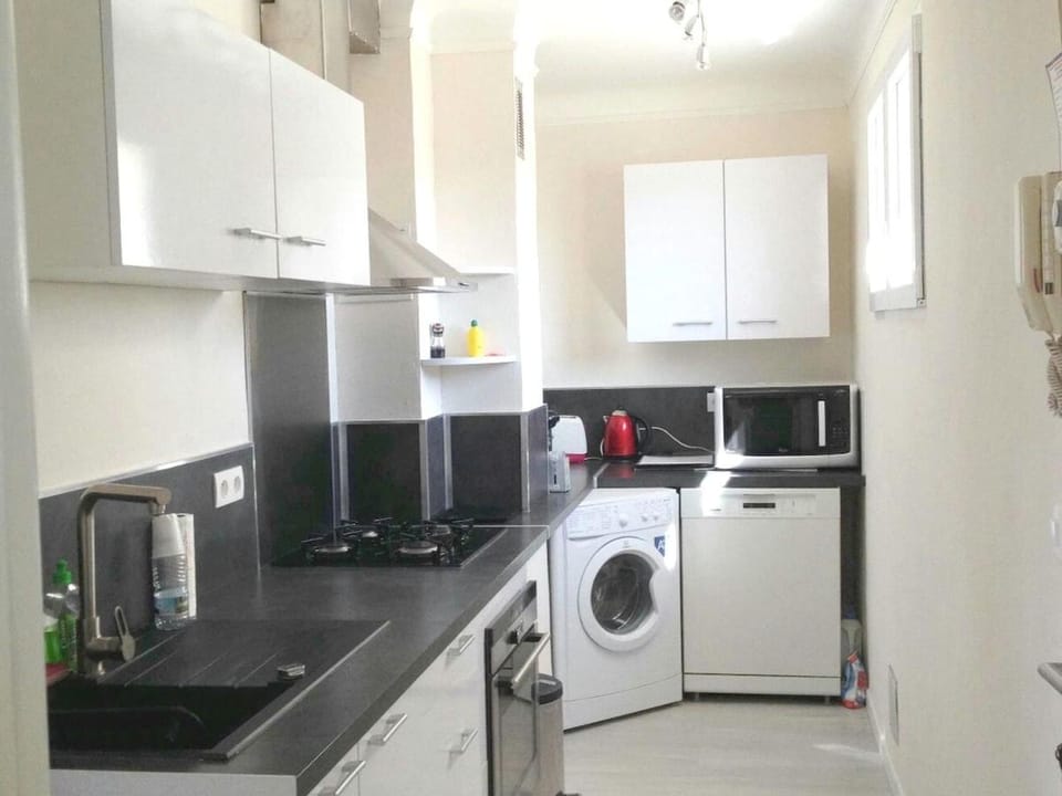 dishwasher, oven, stove, toaster, washing machine