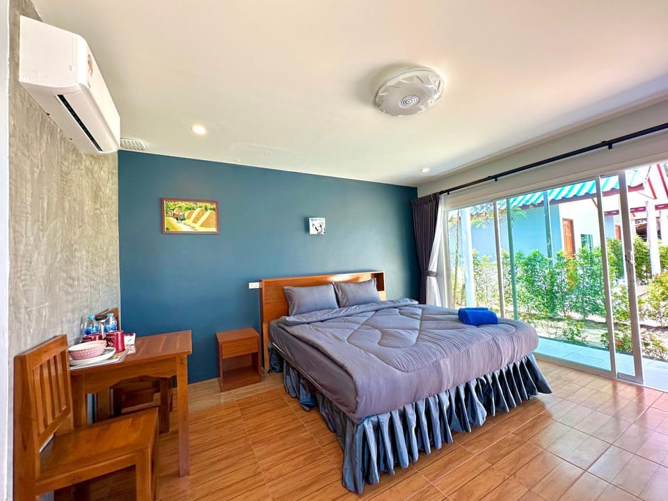 Beachside Bangtao Bungalows House in Choeng Thale