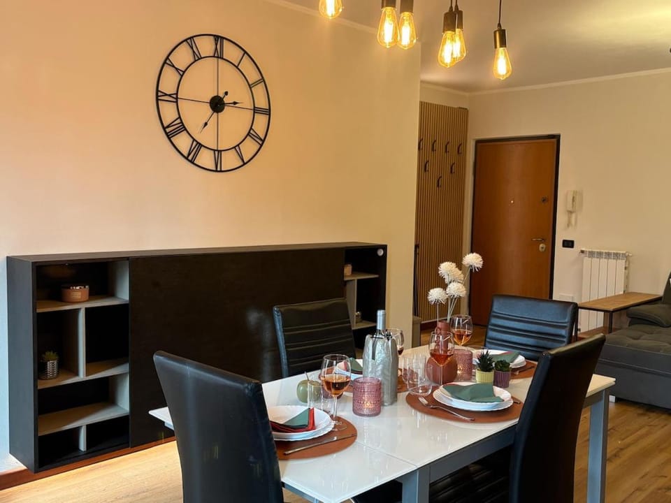 Gardaland & Lake Apt with parking space Apartment in Lake Garda