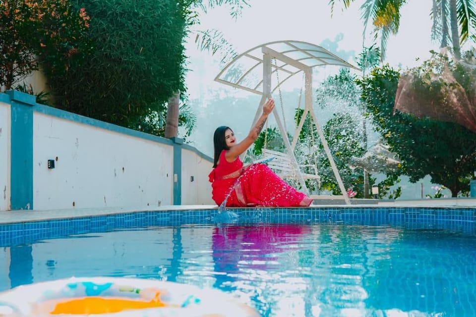 Swimming pool