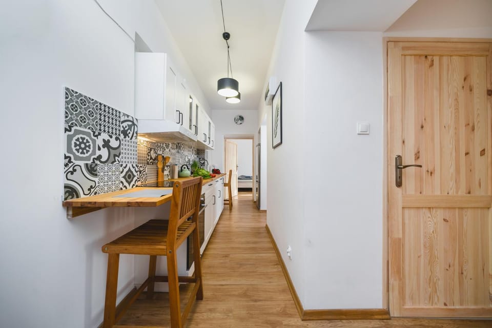 Kitchen or kitchenette, Decorative detail, locker