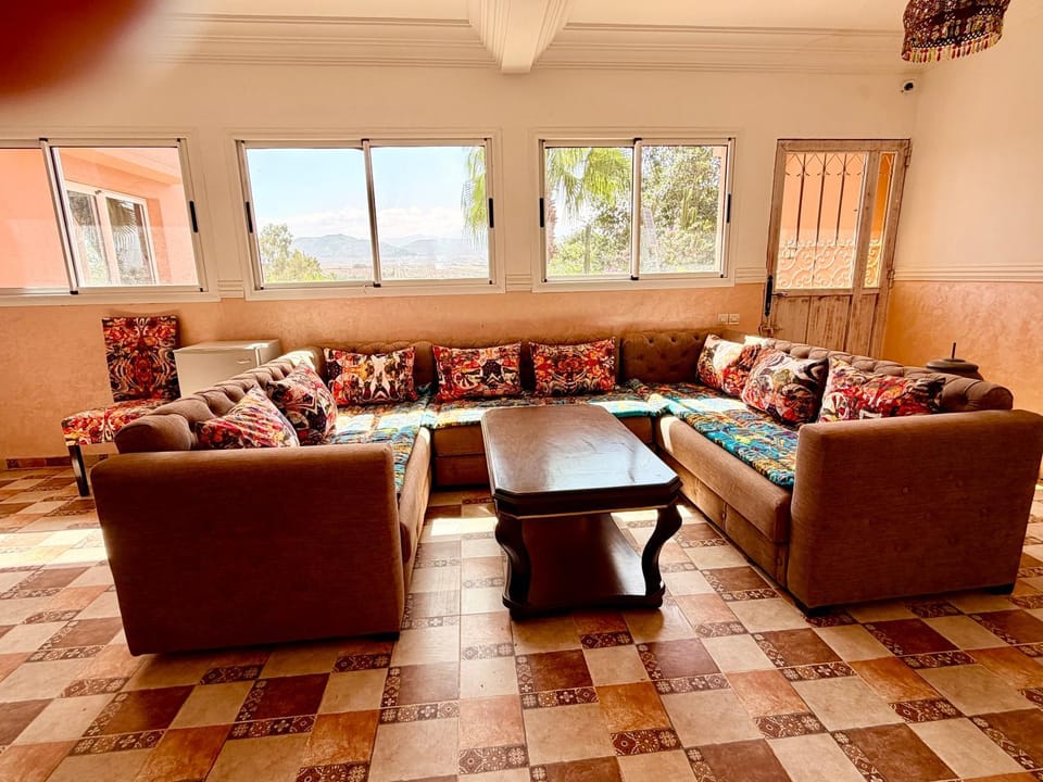 TIKI HOUSE, rooftop vue sur lac Bed and Breakfast in Marrakesh-Safi